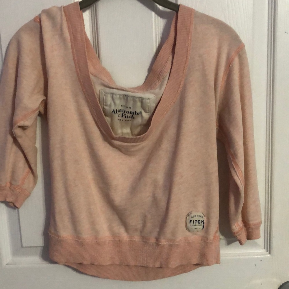pink top!
